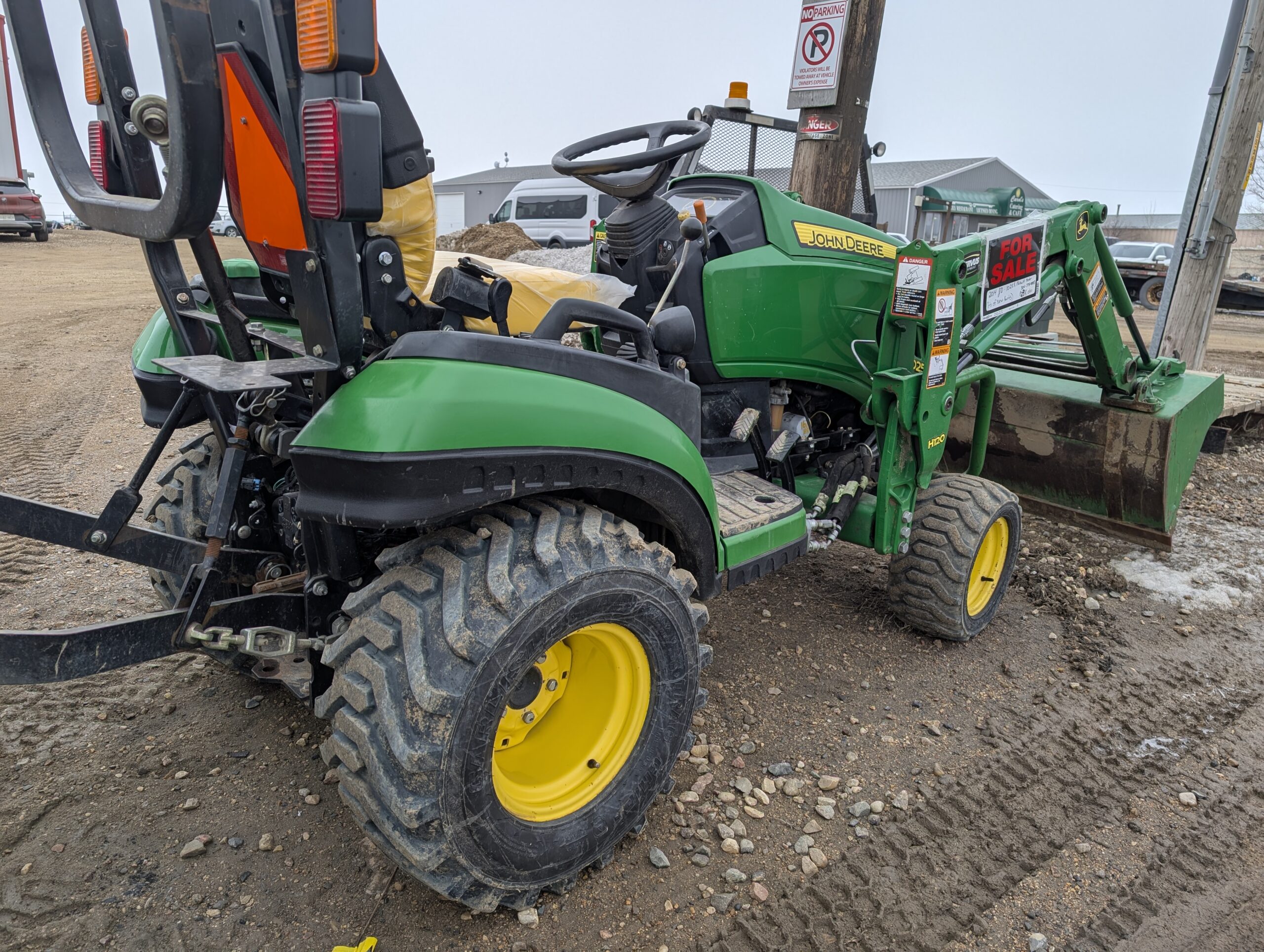 2014 John Deere 1025R Tractor - Image 2
